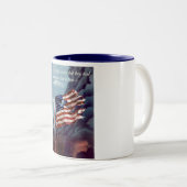 Tasse 2 Couleurs Fallen Mais Pas Oublié (Devant droit)