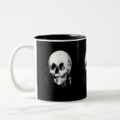 Tasse 2 Couleurs Femme avec Halloween Réflexion crâne en miroir (Gauche)