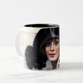 Tasse 2 Couleurs Femme dans le chemisier brodé (Devant gauche)