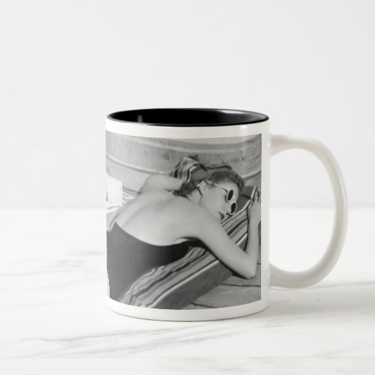 Tasse 2 Couleurs Femme de bronzage de Sun (Droit)