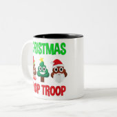Tasse 2 Couleurs Femme de noël poop (Devant gauche)