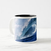 Tasse 2 Couleurs Fidji, Tavarua, Cloudbreak. Une vague (Devant gauche)