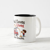 Tasse 2 Couleurs Firefighter "Dad Saves Lives. I Save Snacks." Two- (Devant droit)