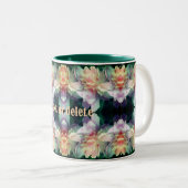 Tasse 2 Couleurs Fleurs de pivoine rose Multipliées Personnalisées (Devant droit)