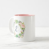 Tasse 2 Couleurs Floral Blush Succulents Cactus Wreath Monogramme (Devant gauche)
