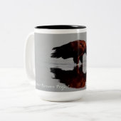 Tasse 2 Couleurs Flyway Dreaming : Aigle de la Balle juvénile (Devant gauche)