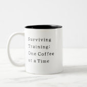 Tasse 2 Couleurs Formation de survie, Citation amusante de l'étudia (Gauche)