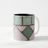 Tasse 2 Couleurs Formes dans le rose et le vert (Devant droit)