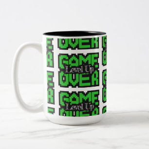 Tasse 2 Couleurs Game Over, Level Up : Aventure rétro en sandbox à