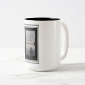 Tasse 2 Couleurs garçon-à-porte (Devant droit)