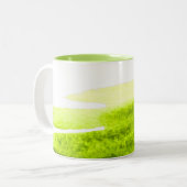 Tasse 2 Couleurs Gazon vert lime aquarelle swish (Devant gauche)