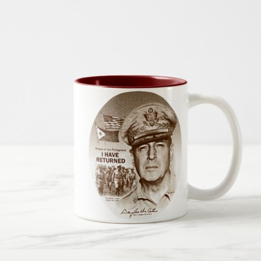 Tasse 2 Couleurs Gen. MacArthur I sont retournés (la copie Brown) (Droit)