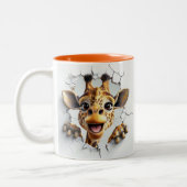 Tasse 2 Couleurs Girafe Gourmande À Travers Un Mur Blanc (Gauche)