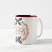 Tasse 2 Couleurs “Golden Wreath of Christmas Elegance” (Devant droit)