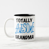 Tasse 2 Couleurs Grand-maman totalement impressionnante - T-shirts (Gauche)