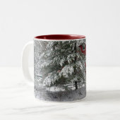 Tasse 2 Couleurs Grange rouge neigeuse (Devant gauche)