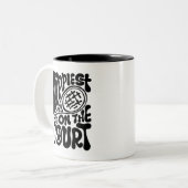Tasse 2 Couleurs Happiest on the Court (Devant gauche)