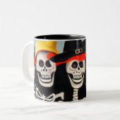 Tasse 2 Couleurs Happy Halloween Skeletons (Devant gauche)