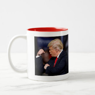 Tasse 2 Couleurs Hardcore Maga 2024