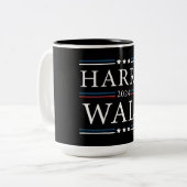 Tasse 2 Couleurs Harris Walz élections de 2024 (Devant gauche)