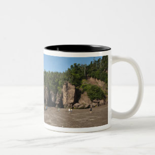 Tasse 2 Couleurs Hopewell Rocks et le site d'exploration de la maré