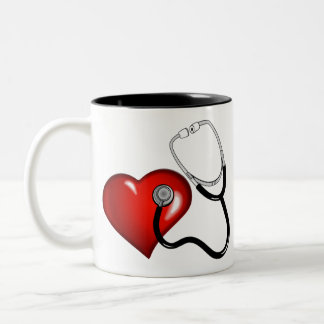Tasse 2 Couleurs Infirmière personnalisée en stéthoscope cardiaque