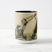 Tasse 2 Couleurs INGÉNIEUR OPÉRATIONNEL DE LA grue et de la chaussu (Centre)