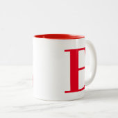 Tasse 2 Couleurs Initiales de Monogramme Rouge Moderne Personnalisé (Devant droit)