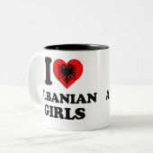 Tasse 2 Couleurs J'aime les filles albanaises (Devant gauche)