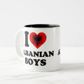 Tasse 2 Couleurs J'aime les garçons albanais (Devant gauche)