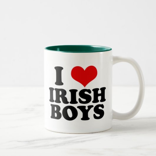 Tasse 2 Couleurs j'aime les garçons irlandais (Droit)
