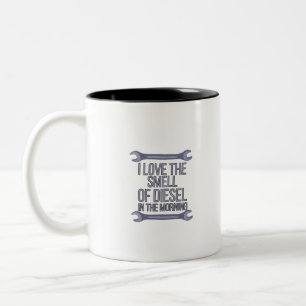 Tasse 2 Couleurs J'aime l'odeur du diesel le matin