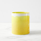 Tasse 2 Couleurs Jaune de citation de café de soleil bonjour (Centre)