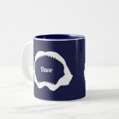 Tasse 2 Couleurs Jaws et dents de requin blanc ouvert sur bleu mari (Devant gauche)
