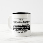 Tasse 2 Couleurs Je suis un analyste d'affaires (Devant gauche)
