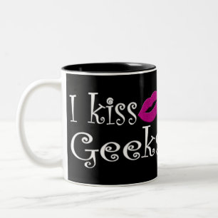 Tasse 2 Couleurs J'embrasse le geeks