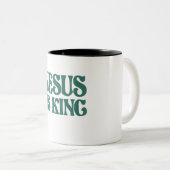 Tasse 2 Couleurs Jésus est la citation chrétienne du Roi (Devant droit)