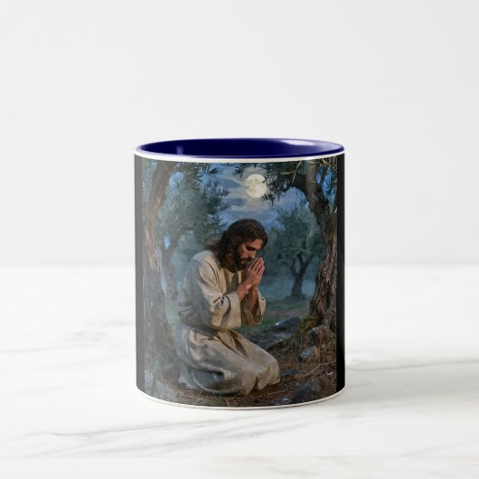 Tasse 2 Couleurs Jésus priant (Centre)