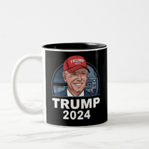 Tasse 2 Couleurs Joe Biden portant un chapeau de Trump