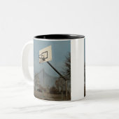 Tasse 2 Couleurs Joli basket-ball (Devant gauche)