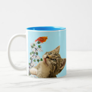Tasse 2 Couleurs Joli chat tigré, fleurs et oiseau sur fond bleu cl