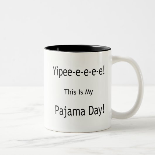 Tasse 2 Couleurs Jour de pyjama ! (Droit)