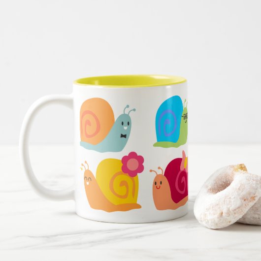 Tasse 2 Couleurs Joyeux escargots mignons (Avec donut)