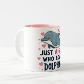Tasse 2 Couleurs Juste une fille qui aime les dauphins (Devant gauche)