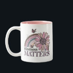 Tasse 2 Couleurs Kindness Matters Retro Butterfly Boho Rainbow<br><div class="desc">Kindness Matters Retro Butterfly Boho Rainbow Mug. Un design rétro tendance,  parfait pour se faire plaisir,  grand-mère ou être aimé comme un rappel d'être toujours gentil avec les autres. Il est sûr d'apporter une certaine positivité à vos jours. Commandez les vôtres dès aujourd'hui !</div>