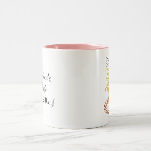 Tasse 2 Couleurs "La déesse domestique" - Embrasse la cuisinière !  (Centre)