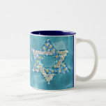 Tasse 2 Couleurs La gemme a décoré l'étoile de David<br><div class="desc">L'art dessiné pour ressembler à des gemmes et les sparklies remplissent sous forme d'étoile de David pour faire à ceci un cadeau très spécial pour vous-même ou les amis et la famille ce Hanoukka.</div>