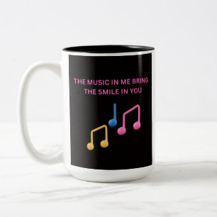 Tasse 2 Couleurs La musique en moi apporte le sourire en vous – mus