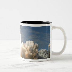 Tasse 2 Couleurs La navette spatiale l'Atlantide enlève 24