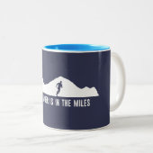Tasse 2 Couleurs La Réponse Est Dans Les Miles (Devant droit)